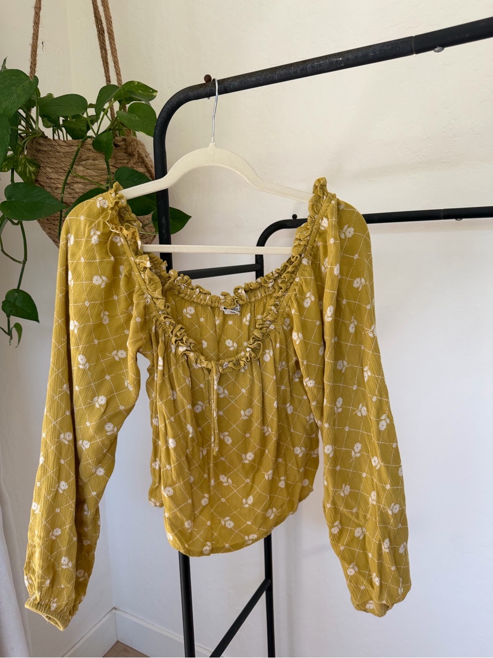 Billabong Mustard Yellow Floral Ruffle Peasant Blouse